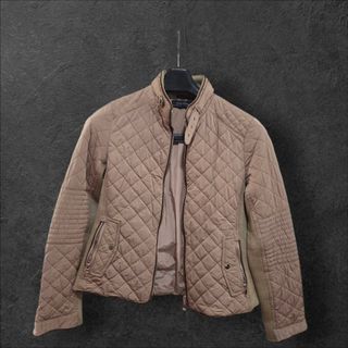 (Category: ) located in . Submitted by decluttermywardrode (Listing ID 1400426657, Image 1). Description: .