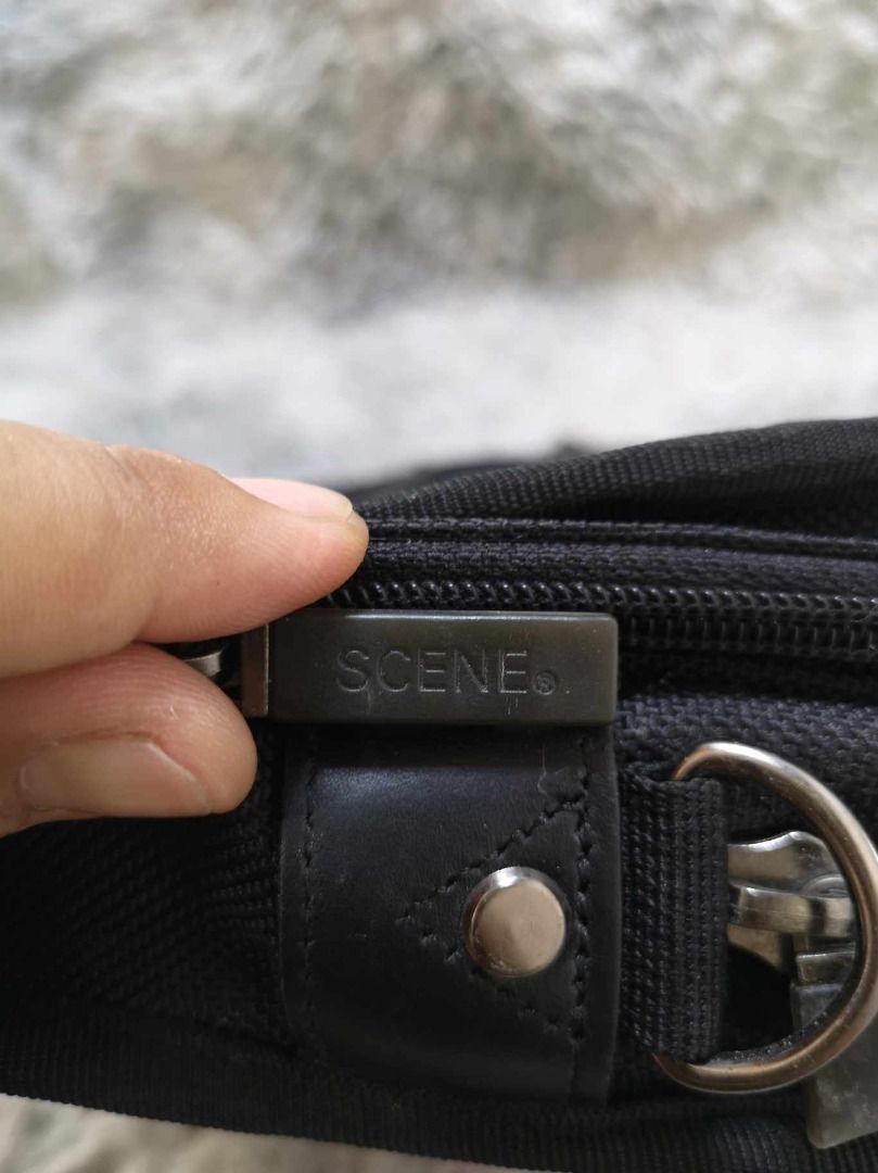 Zipper Closure Laptop Bag (Category: Laptop Bags & Sleeves) located in Santa Cruz. Submitted by jmy_surplus.2 (Listing ID 1400461739, Image 2). Description: Size ; L - 13 W - 16 Color ; Black Type ; Laptop bag Brand ; No brand Material ; Nylon Style ; Black Laptop bag LR 46 JMY 1 Batch #161.