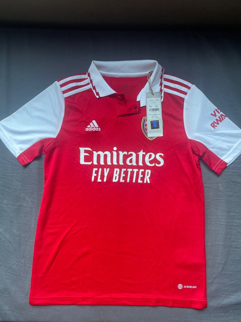Adidas Arsenal Home Jersey (Category: Activewear) located in Quezon City. Submitted by iggyclothes_ (Listing ID 1400604182, Image 1). Description: Adidas Arsenal Jersey AU/AZ: 11-12y size or XS-S With tag, never used Price negotiable.
