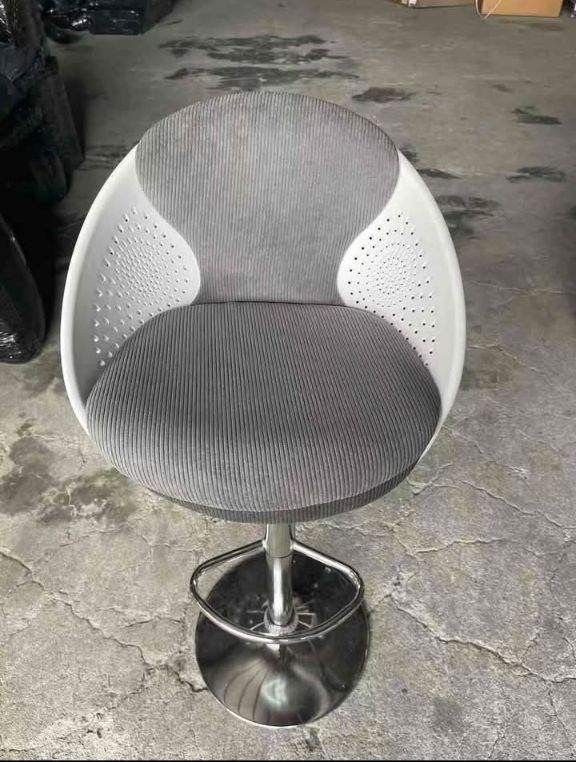 Adjustable Bar Stool Bar Chair (Category: Chairs) located in Makati City. Submitted by gineth24 (Listing ID 1400650464, Image 2). Description: Brand New Grey and Orange available Silver legs +sf, may vary per location Pm for inquries.