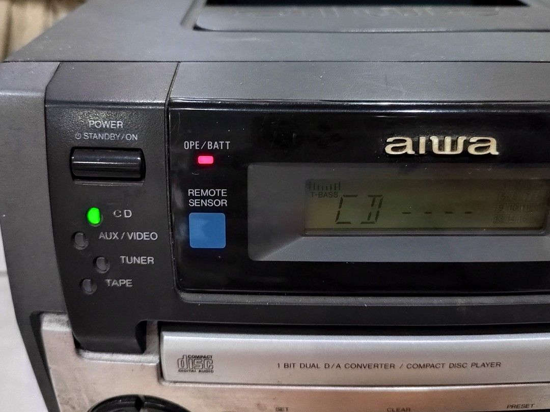 Aiwa NSX-S2 Compact Disc Component carry system , Audio, Portable Music ...