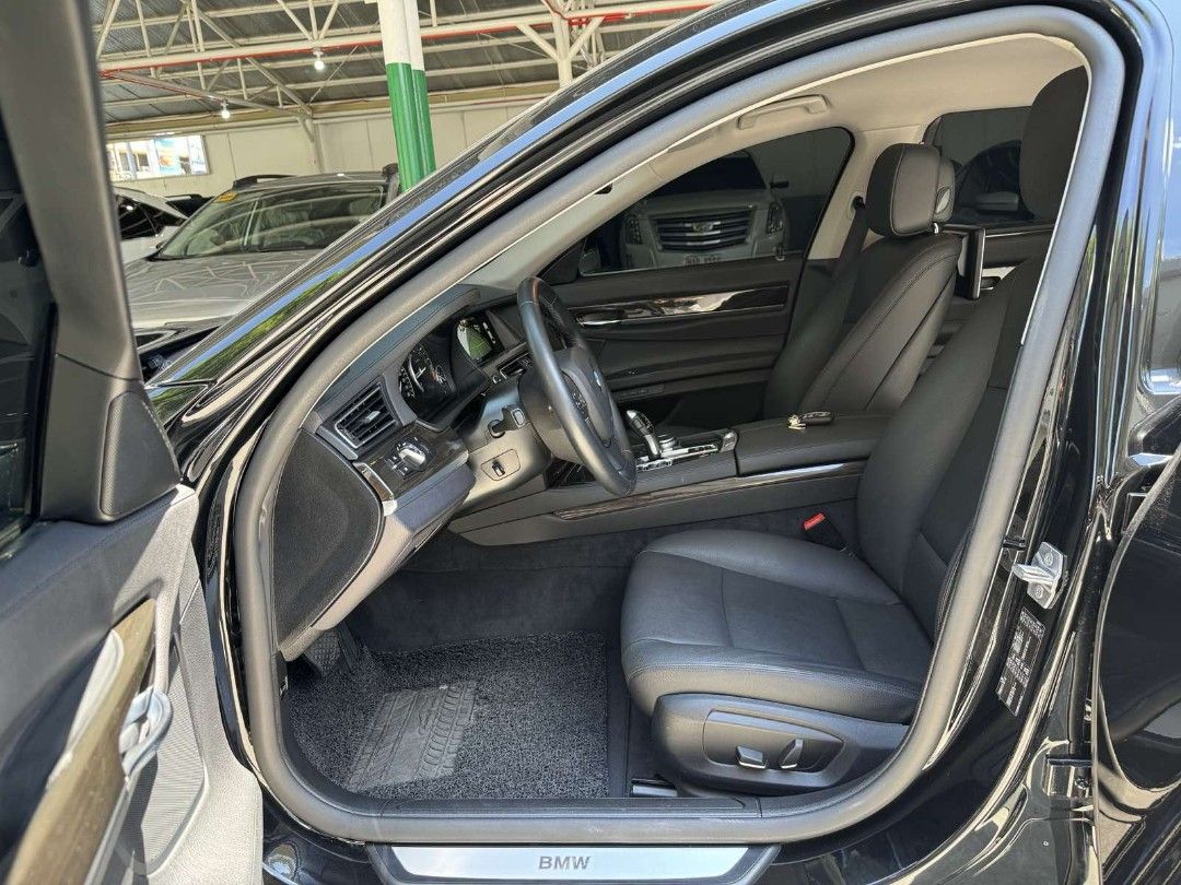 BMW 730Li Twin Turbo Auto (Category: Used Cars) located in Quezon City. Submitted by dlfautos (Listing ID 1400688152, Image 3). Description: 2016 BMW 730Li 2.0L in line 4 Twin Turbo 258HP 8 Speed Automatic Long Wheel Base Full Option 27tkms. Top condition Local purchase Bank Financing Okay. Php 3.250m. PM or Call: 0998-5121206 - Dodjie God Bless..