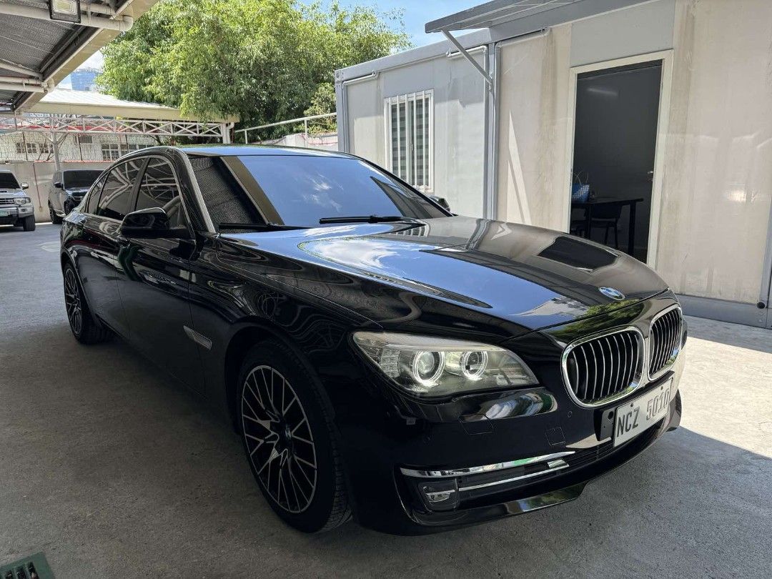 BMW 730Li Twin Turbo Auto (Category: Used Cars) located in Quezon City. Submitted by dlfautos (Listing ID 1400688152, Image 2). Description: 2016 BMW 730Li 2.0L in line 4 Twin Turbo 258HP 8 Speed Automatic Long Wheel Base Full Option 27tkms. Top condition Local purchase Bank Financing Okay. Php 3.250m. PM or Call: 0998-5121206 - Dodjie God Bless..