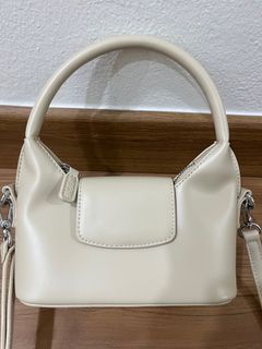 (Category: ) located in . Submitted by rocher.preloved (Listing ID 1400638597, Image 1). Description: .
