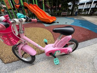 (Category: ) located in . Submitted by kidspreloveditems (Listing ID 1400684695, Image 1). Description: .