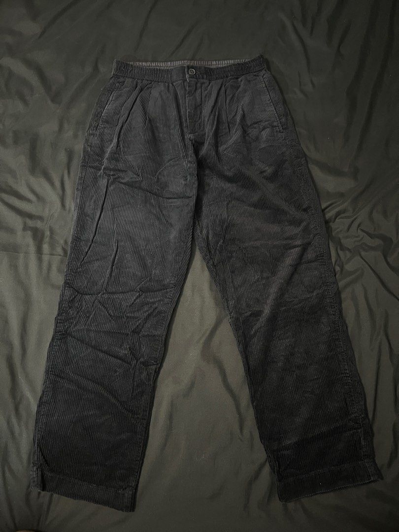 Corduroy Black Pants (Category: Trousers) located in Cavite. Submitted by itsoper (Listing ID 1400691886, Image 1). Description: 🇯🇵 Japan Find! Bought this from Japan — it’s a bit too short for me now. Has been used for quite a while but still in good condition! Size: Small 📏 Measurements: Length: 36 inches Width: 14 inches.