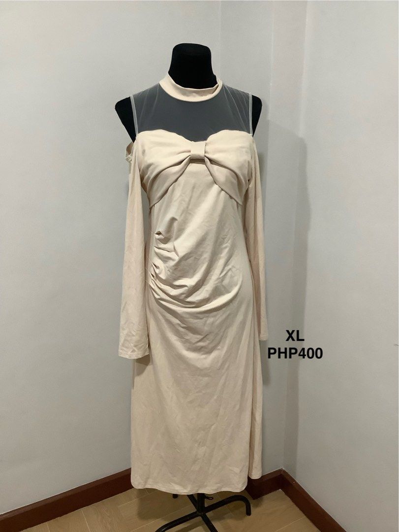 Cream Long Dress XL (Category: Evening dresses & gowns) located in Manila. Submitted by angelshope (Listing ID 1400713601, Image 1). Description: Cream long dress offshoulder Size xl Double lining Loc sta mesa manila.