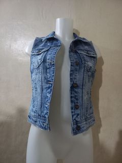 (Category: ) located in . Submitted by classyinstyle (Listing ID 1400699097, Image 1). Description: .