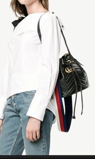 (Category: ) located in . Submitted by shopping_fancy (Listing ID 1400330579, Image 1). Description: .