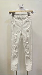 (Category: ) located in . Submitted by qbcloset (Listing ID 1400755426, Image 1). Description: .