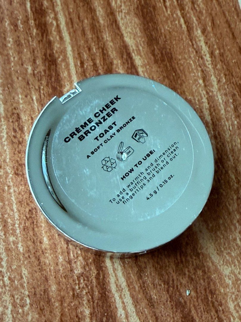 Issy & Co. Crème Cheek Bronzer - Toast (Category: Makeup) located in Manila. Submitted by kybubs (Listing ID 1400618820, Image 3). Description: - tried once - Rfs: not for me MOD: Lalamove / Grab MOP: Gcash / BPI.