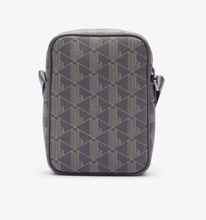 LACOSTE Body Bag "The Blend Satchel" (Category: Sling Bags) located in Las Pinas. Submitted by blockloopz (Listing ID 1400654814, Image 1). Description: 🔥LACOSTE Body Bag "The Blend Satchel" 📦 Brand New 🎨 Mono Castlerock String 🏷️ ‎₱6,500 💯% AUTHENTIC ‎🛵🚚✈️ Shipping: Nationwide Buyer’s Expense ‎🚘 Meet ups: Makati City 📲 DM Now! #lacoste #bag #blockloopzph #blockloopz.