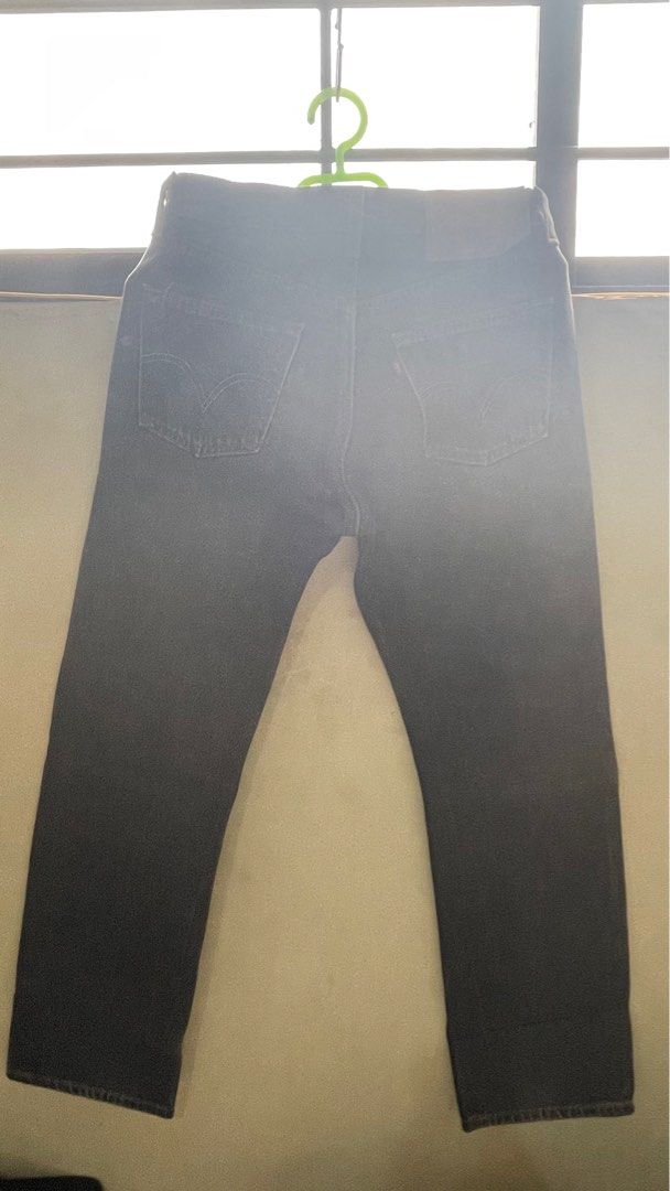 Levi's 501 Straight Leg Jeans (Category: Men's Grooming) located in Pasig City. Submitted by undone79 (Listing ID 1400614478, Image 2). Description: - Levi's 501 jeans - Faded blackcolor - Straight leg cut - Button fly - 100% cotton - Made in Mexico Size : W30xL30 Payment first through GCash plus shipping fee Delivery through LBC,J&T, JRS,Lala Move,Joy Ride 09628470820 for inquiries.