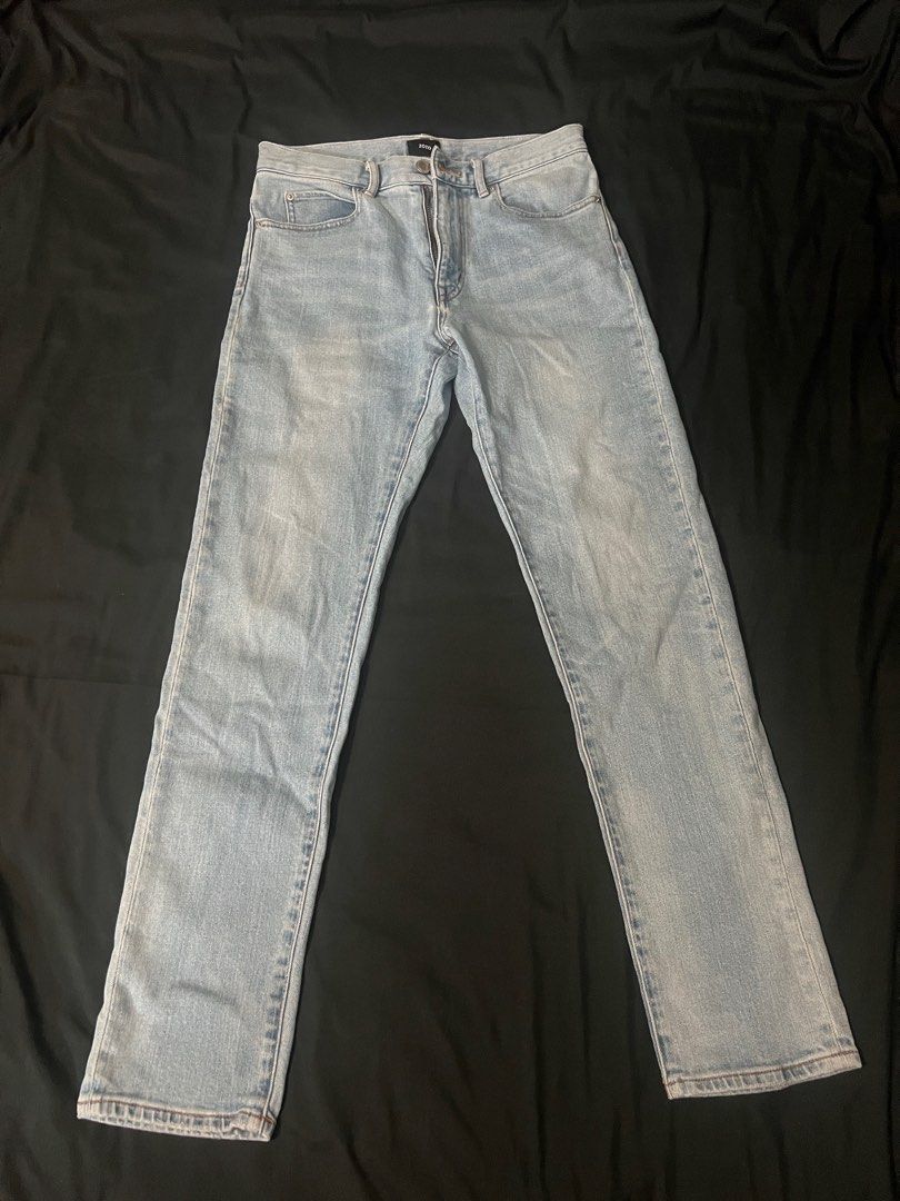 Light Wash Jeans (Category: Jeans) located in Cavite. Submitted by itsoper (Listing ID 1400687914, Image 1). Description: 🇯🇵 Japan Find! Size: Small Bought in Japan but not into skinny jeans anymore 😅 📏 Measurements: Waist: 73 cm Hip: 91 cm Length: 97 cm.