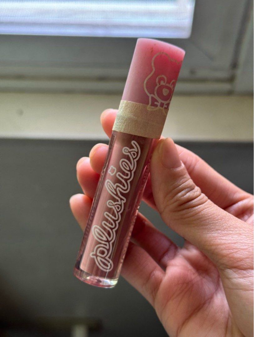 Lime Crime Plushies Milk Tea (Category: Makeup) located in Pasig City. Submitted by beautyloversph (Listing ID 1400660023, Image 1). Description: Swatches only sa makeup tray auth💙.