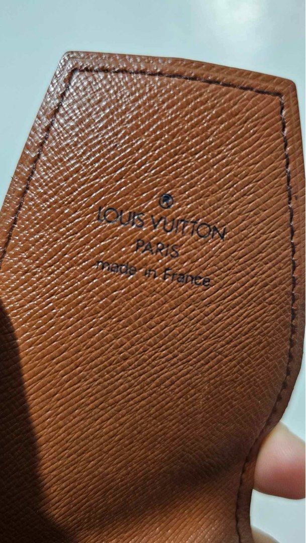 Louis Vuitton Monogram Cigarette Case (Category: Luxury Bags & Wallets) located in Caloocan City. Submitted by rmdesilva (Listing ID 1400599013, Image 3). Description: - Authentic Louis Vuitton cigarette case - Iconic Monogram canvas - Brown leather interior - Features Louis Vuitton Paris Made in France stamp - Flap closure - Ideal for cigarettes or small items - Stylish and compact accessory.