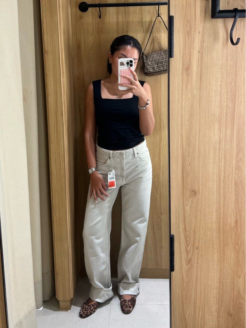 Mango Midrise Straight Loose Jeans Pants (Category: Jeans) located in Taguig. Submitted by prebyn_ (Listing ID 1400601699, Image 1). Description: ♡ bought for 995, never used!! ♡ us 4 ♡ super comfy, i have the same pair in denim blue :) i just dont reach for this shade ♡ grayish nude? idk how to explain the shade, it's one of a kind 😆.