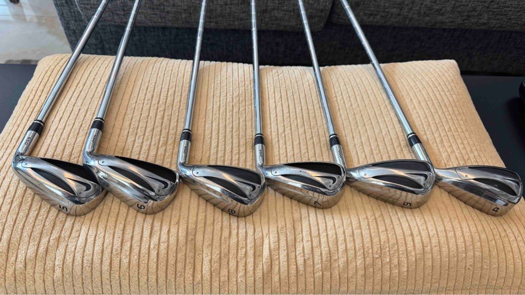NIKE Golf Irons Good Condition (Category: Golf) located in Mandaluyong City. Submitted by markphilip06745 (Listing ID 1400629676, Image 1). Description: Nike Golf Original Slingshot Irons 5,6,7,8,9,P With free putter (random brand) Price is negotiable Rfs: Not being used.