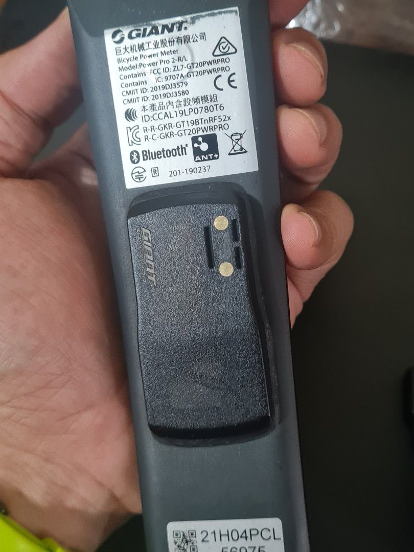 Power Meter (Category: Bicycles) located in Quezon City. Submitted by raymorph (Listing ID 1400616621, Image 2). Description: Giant Power Pro. Power Meter. with Cadance. 105 R7000 - Compatible to R7020 or any gs for non selan. 170mm. Lightly Used. Good baseline. Compatible with Garmin / Zwift etc. Haven't tried with other cycling computers. It should be fine. No issues. Perfect Function. Low price na. RFS. Not being used..