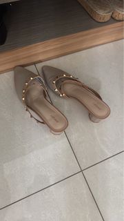 (Category: ) located in . Submitted by virinya (Listing ID 1400679622, Image 1). Description: .