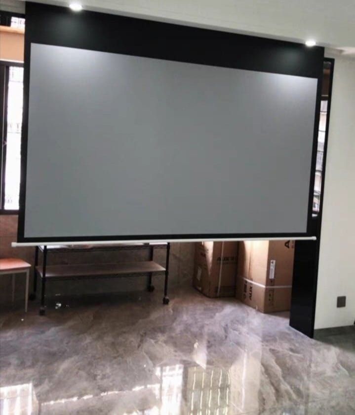 Projector screen 65671939839618112