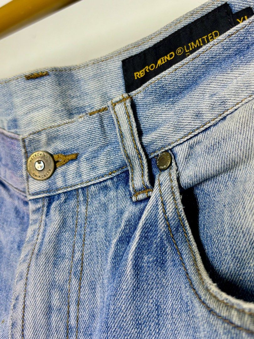 Retro Mind Distressed Jeans (Category: Jeans) located in San Pedro. Submitted by overallph (Listing ID 1399396616, Image 3). Description: Retro Mind Distressed Jeans Waist 34 Inseam 27.5 Thigh 12 Hem 8.