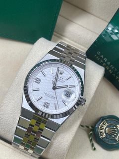 （分類：）位於 。 由 852_luxury_watches 提交（商品編號 1400687391，圖片 1）。簡介： 。