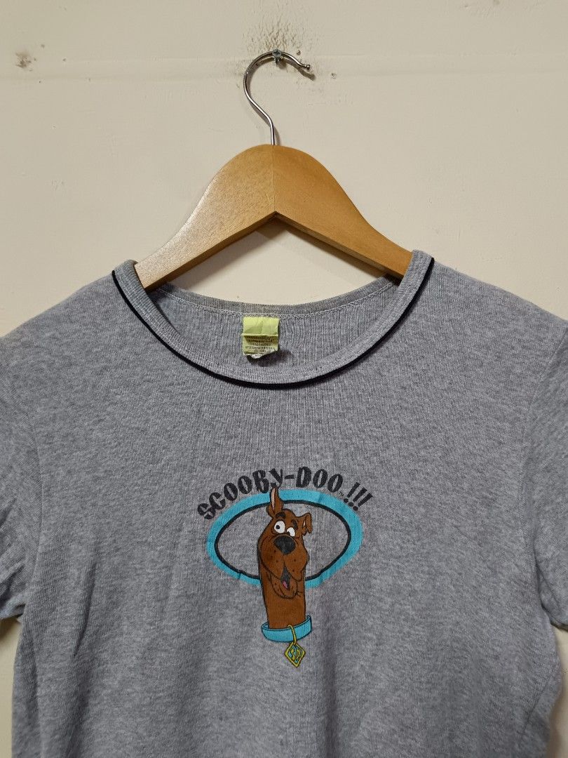 Scooby doo vintage tee (Category: Shirts) located in Davao. Submitted by mln-boutique (Listing ID 1400720095, Image 2). Description: Size - S - M women's good condition minimal stain cartoon Network official tags.