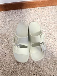 (Category: ) located in . Submitted by kgc.preloved (Listing ID 1400683883, Image 1). Description: .