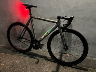 Skream Sprint V3 White, Sports Equipment, Bicycles & Parts