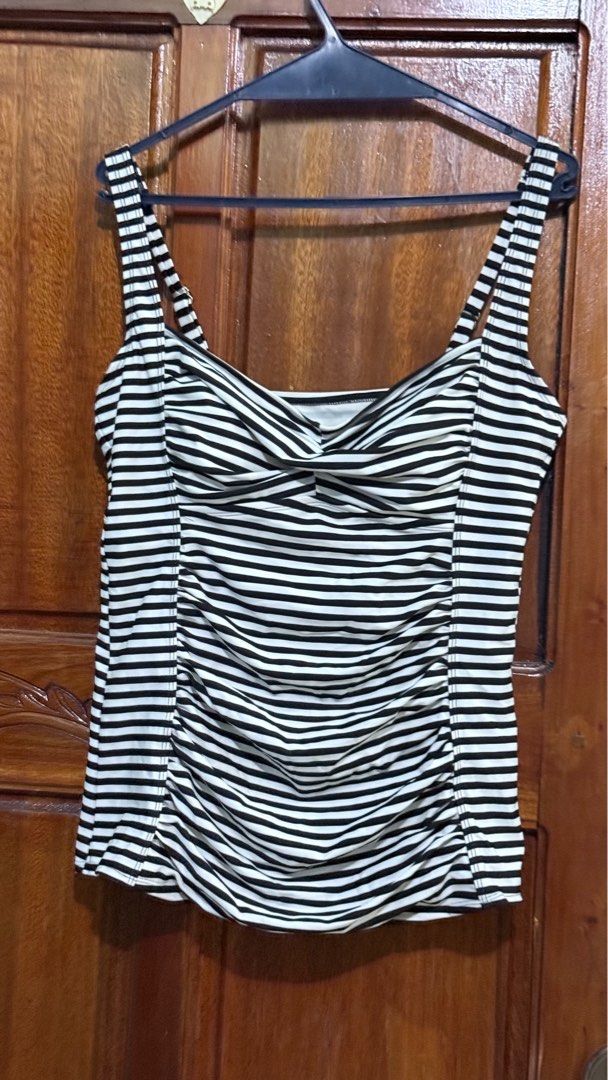 Stripe Tankini xl-2xl (Category: Bikinis & Swimsuits) located in Bulacan. Submitted by declutterbuds (Listing ID 1400634463, Image 1). Description: No flaw.