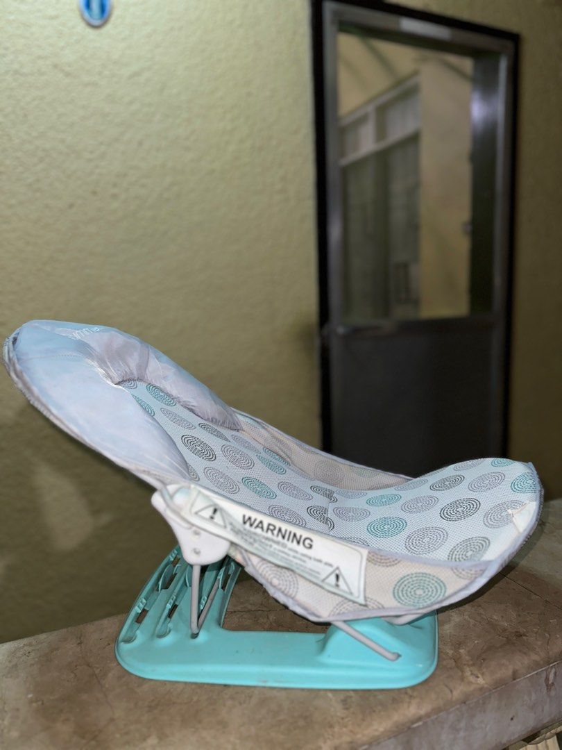 Summer Infant Baby Bather (Category: Bathtub & Bath Accessories) located in Manila. Submitted by edwardedie25285 (Listing ID 1400708642, Image 2). Description: Summer Deluxe Baby Bather Orig price is ₱1,699 Selling it for: P450 No more box SF shouldered by buyer. Can meet up in Noveleta Primemark area, Putol or somewhere near Can also do MOA this week .