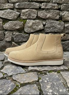 Sepatu Prada original SOLD, Fesyen Pria, Sepatu Sepatu Boot di