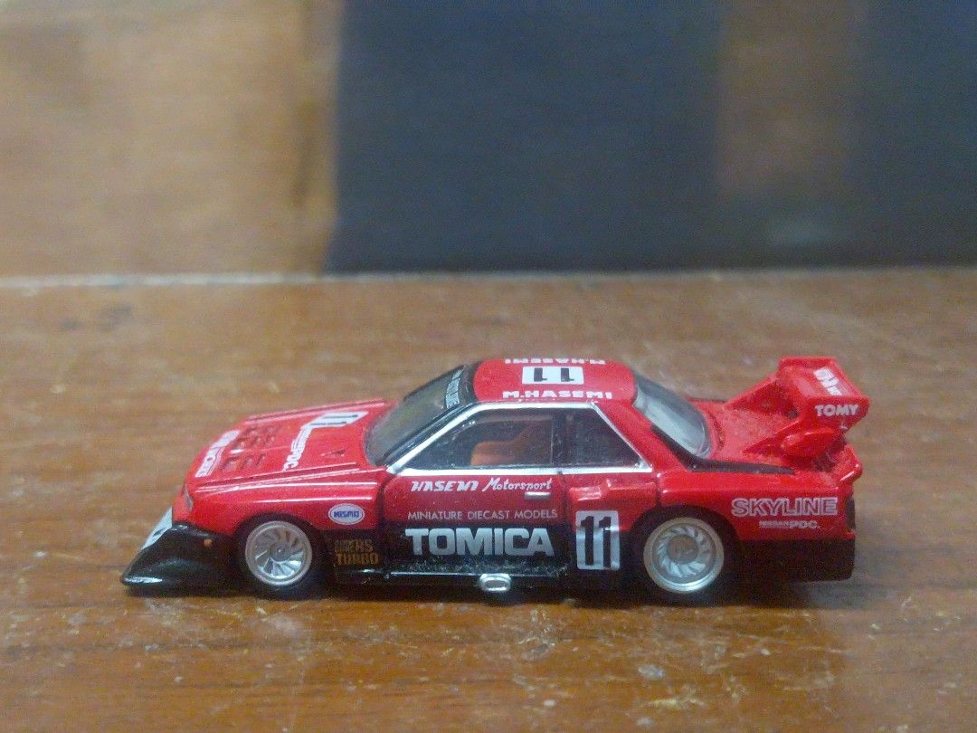 Tomica Nissan Skyline R30 Red, Hobbies & Toys, Toys & Games on Carousell