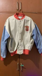(Category: ) located in . Submitted by PL_Finds (Listing ID 1400715178, Image 1). Description: .