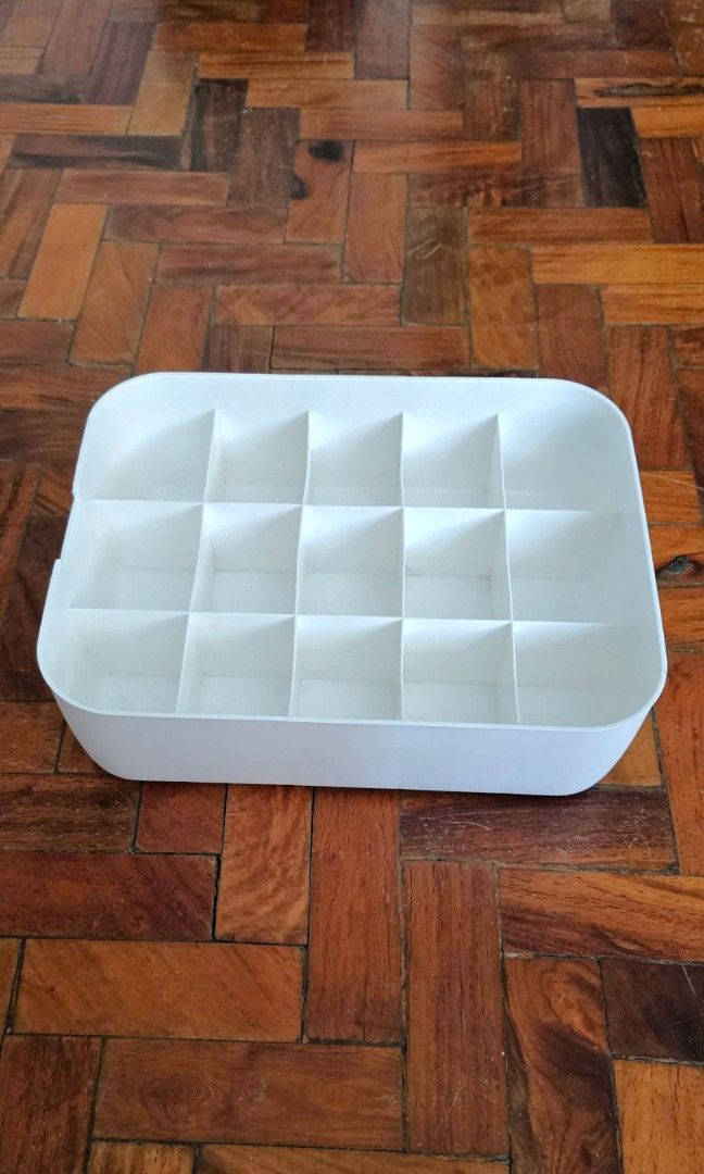 15 grid Storage Organizer (Category: Storage Boxes & Baskets) located in Quezon City. Submitted by queentana_finds (Listing ID 1400838395, Image 1). Description: Like new. No damage at all. 15 grid , good to fit un small spaces, tables, or closets. Multifunctional -- can be used as organizer for undies, jewelries, small items, desk items, etc. Color is white. Size and dimensions can be found in the photo album. RFS: Decluttering..
