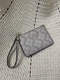 (Category: ) located in . Submitted by tt21.preloved (Listing ID 1400934864, Image 1). Description: .