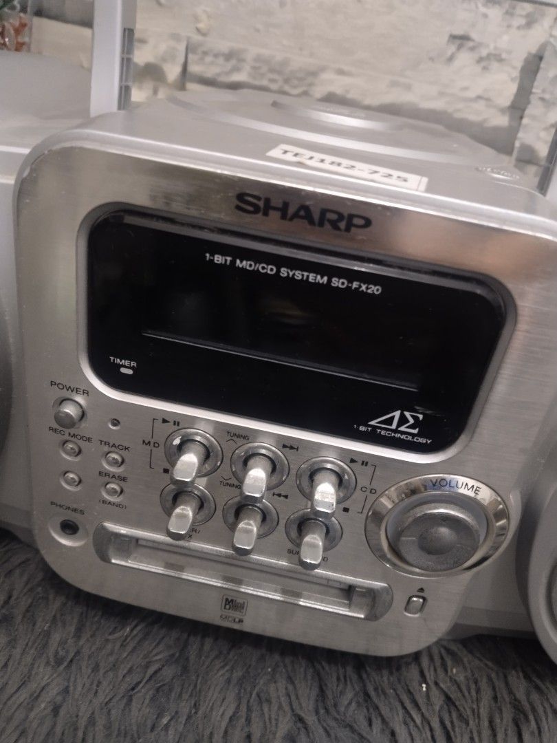 Affordable Sharp 1-Bit MD/CD System, model SD-FX20 40x15x20cm 😍👌 (Category: Portable Music Players) located in Malolos. Submitted by afford.japan (Listing ID 1400916490, Image 2). Description: Affordable Sharp 1-Bit MD/CD System, model SD-FX20 40x15x20cm 😍👌.