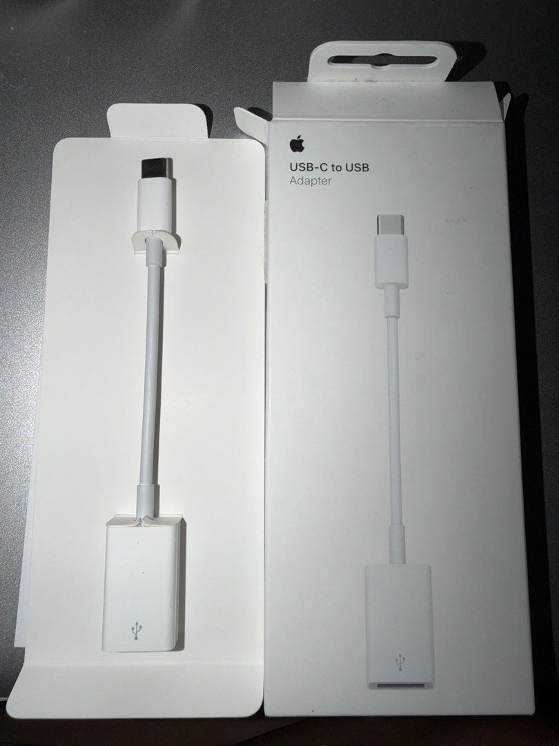 Apple USB-C to USB (for macbook) (Category: Cables & Adaptors) located in Rizal. Submitted by jinjinseokjin (Listing ID 1400904546, Image 1). Description: .