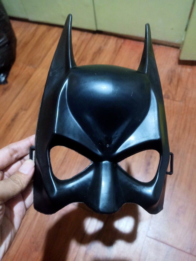 Batman mask (Category: Western Merchandise) located in Manila. Submitted by jezm. (Listing ID 1400829882, Image 2). Description: .