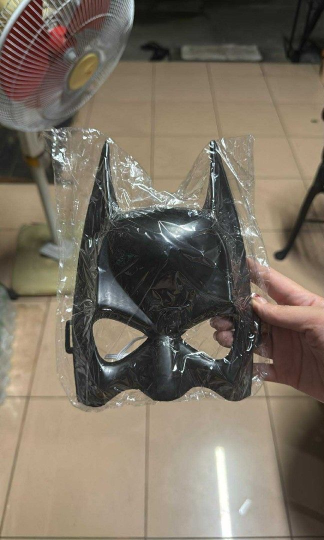 Batman mask (Category: Western Merchandise) located in Manila. Submitted by jezm. (Listing ID 1400829882, Image 1). Description: .