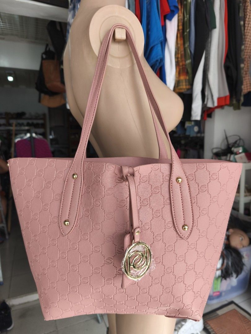 BEBE LA Pink Tote Bag - Shoulder Bag (Category: Shoulder Bags) located in Cavite. Submitted by hellosweetrepeat (Listing ID 1400879058, Image 3). Description: 📌 BEBE LA Tote Bag Soft leather tote. Can send additional pics upon request. Chat for offers and inquiries..