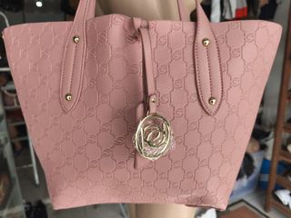 (Category: ) located in . Submitted by hellosweetrepeat (Listing ID 1400879058, Image 1). Description: .