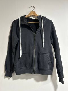(Category: ) located in . Submitted by thecrowdedcloset (Listing ID 1400884423, Image 1). Description: .