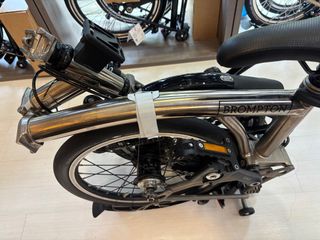 (Category: ) located in . Submitted by autumn_angel_sports_pte_ltd (Listing ID 1400467799, Image 1). Description: .