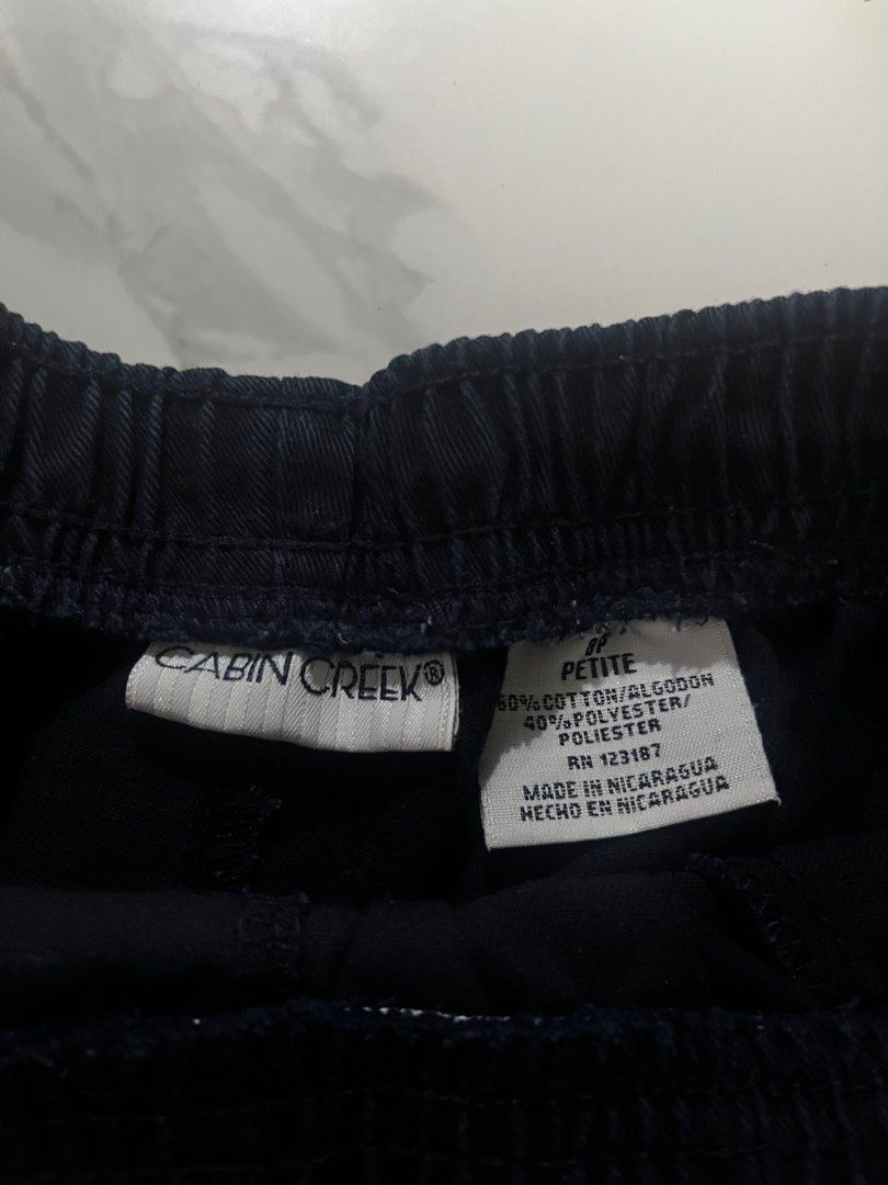 Cabin Creek Navy Blue Garterized Pants (Category: Other Bottoms) located in Quezon City. Submitted by ndpoppi (Listing ID 1400909753, Image 2). Description: in good condition stretchable fits up to 30 waist with pockets.