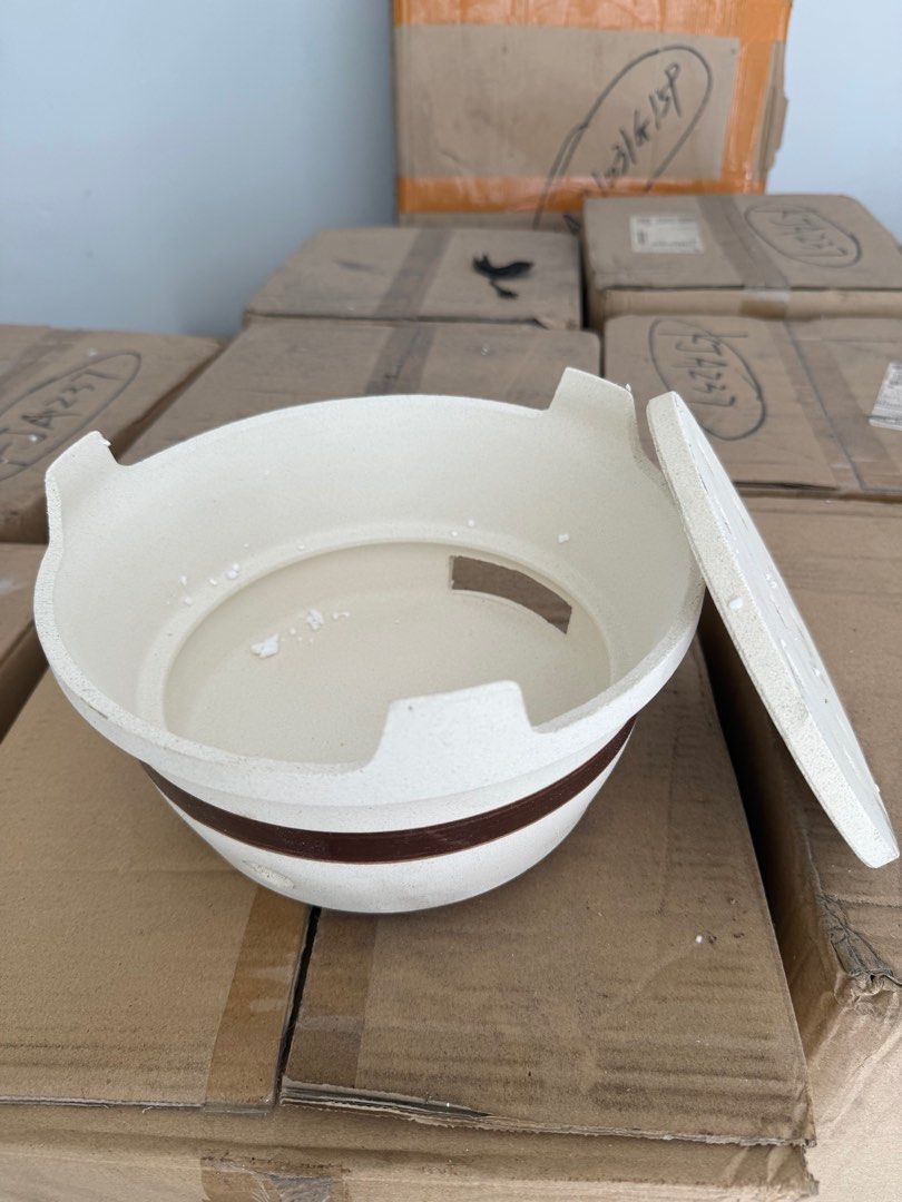 Ceramic Cooking Pot with Lid - 17cm