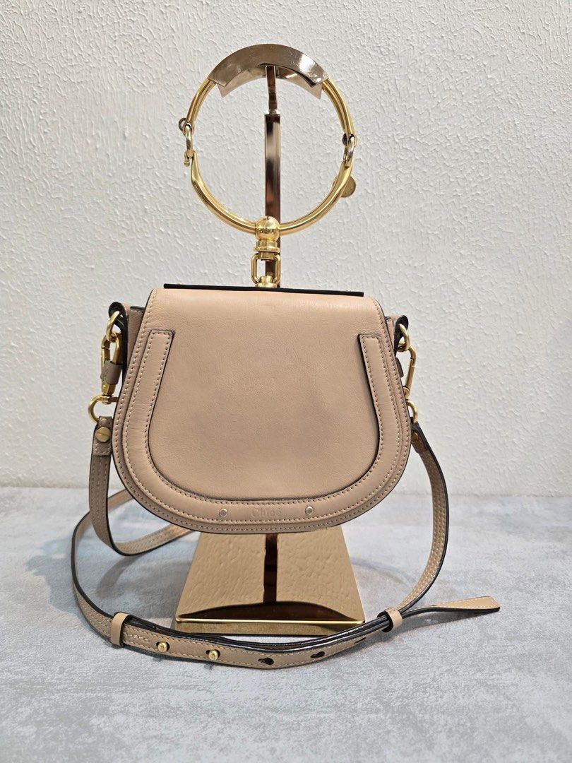 Chloe Pixie Small Bag (Category: Luxury Bags & Wallets) located in General Santos City (Dadiangas). Submitted by braverabbit.67 (Listing ID 1400958460, Image 1). Description: 💯MONEY BACK GUARANTEE 💯💯👌🏻 Chloe Sling bag in verygood condition Small 𝗦𝘂𝗿𝗲 𝗯𝘂𝘆𝗲𝗿 𝗺𝗮𝘆 𝗿𝗲𝗾𝘂𝗲𝗦𝘁 𝗺𝗼𝗿𝗲 𝗱𝗲𝘁𝗮𝗶𝗹𝗲𝗱 𝗽𝗶𝗰𝗦 𝗼𝗿 𝘃𝗲𝗱𝗶𝗼! ‼️𝗙𝗢𝗥 𝗔𝗦𝗔𝗣 𝗥𝗘𝗣𝗟𝗬 𝗠𝗘𝗦𝗦𝗔𝗚𝗘 𝗨𝗦 𝗢𝗡 𝗙𝗔𝗖𝗘𝗕𝗢𝗢𝗞 NAME: LAPUZ OERLIE with Profile bc