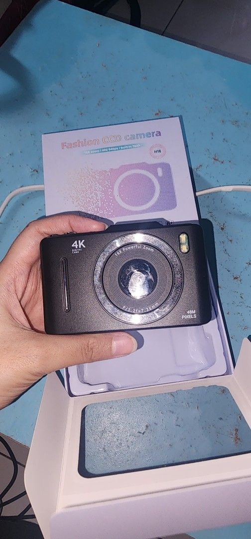 Digital camera (Category: Cameras) located in Ipoh. Submitted by swiftbear_0088 (Listing ID 1400855334, Image 2). Description: - Digital camera - Excellent condition - Includes all accessories - Stylish design - Ready to use.