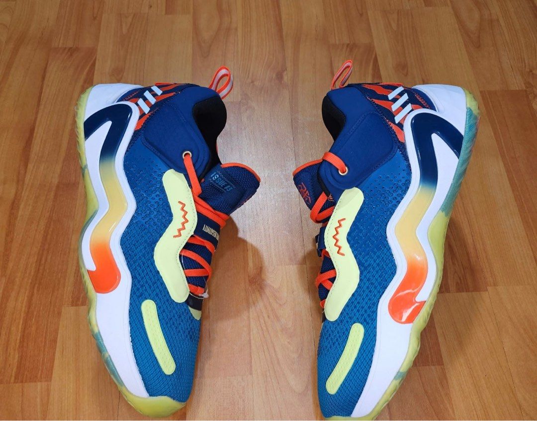DON Issue 3 Philippines Donovan (Category: Sneakers) located in Bacoor. Submitted by sempenden (Listing ID 1400955612, Image 1). Description: Size 13.5 US.